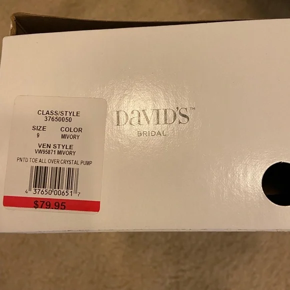 Brand new CRYSTAL Vera Wang heels - Picture 5 of 5